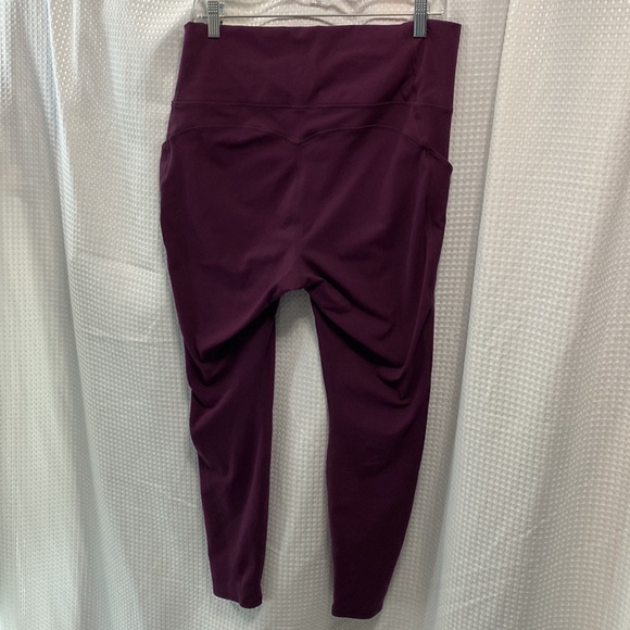 Fabletics PureLuxe Eggplant leggings - Picture 5 of 6